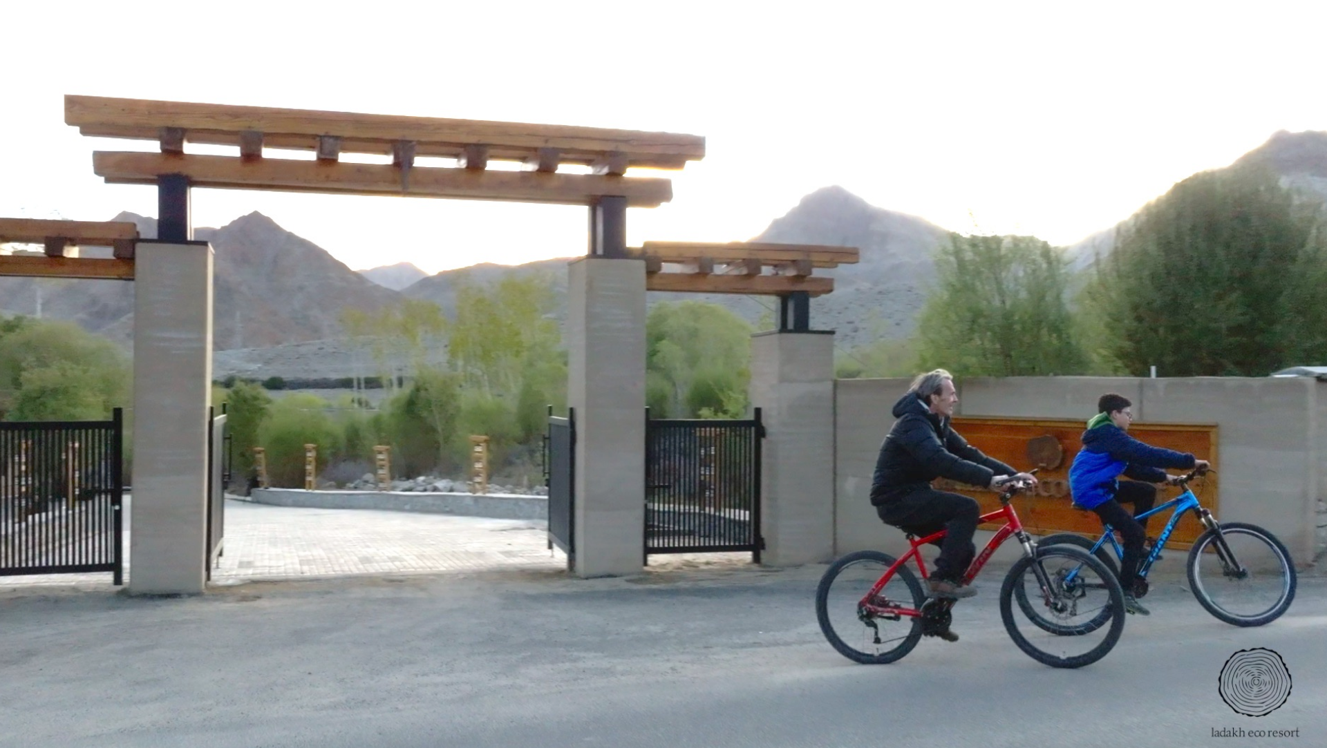 Mountain Landscape Surroundings at Ladakh Eco Resort